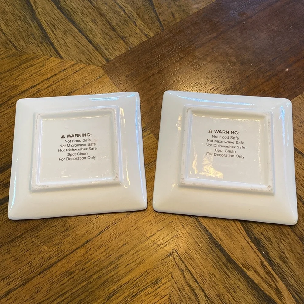 2 Valentine's Day Theme Ceramic Trinket Dishes in Ivory & Pink w/Gold Foil Print
